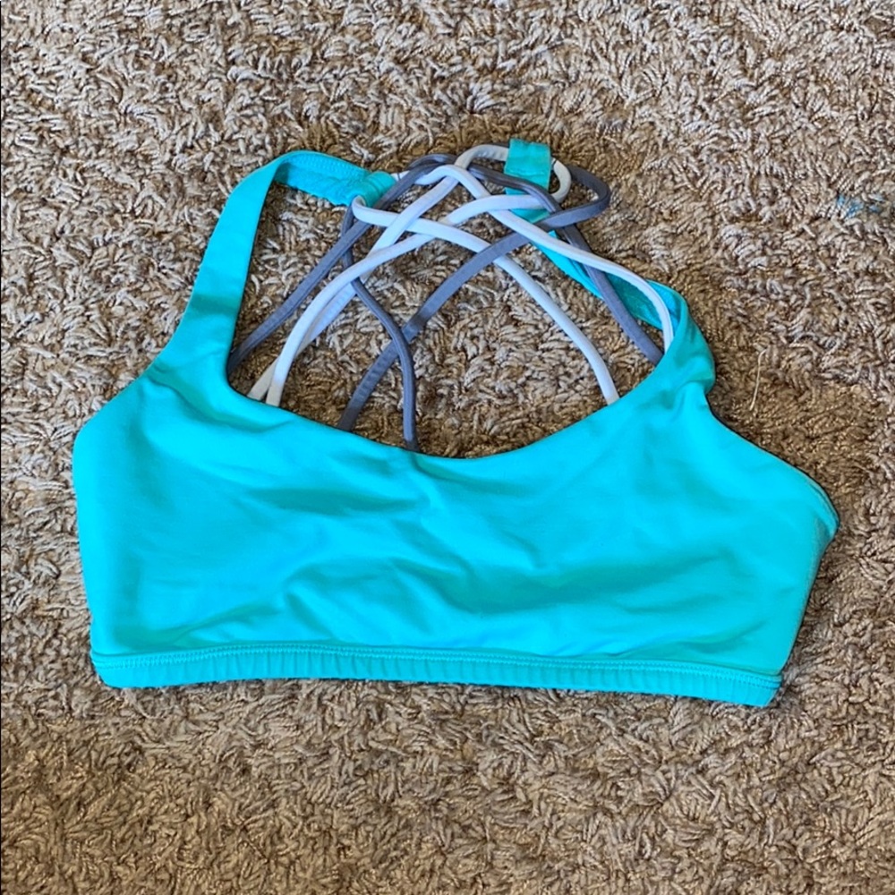 Lululemon sports bra